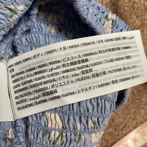 MATCHING SET: Hollister 2-Piece Smocked Floral Top/Skort Set - Picture 11 of 11